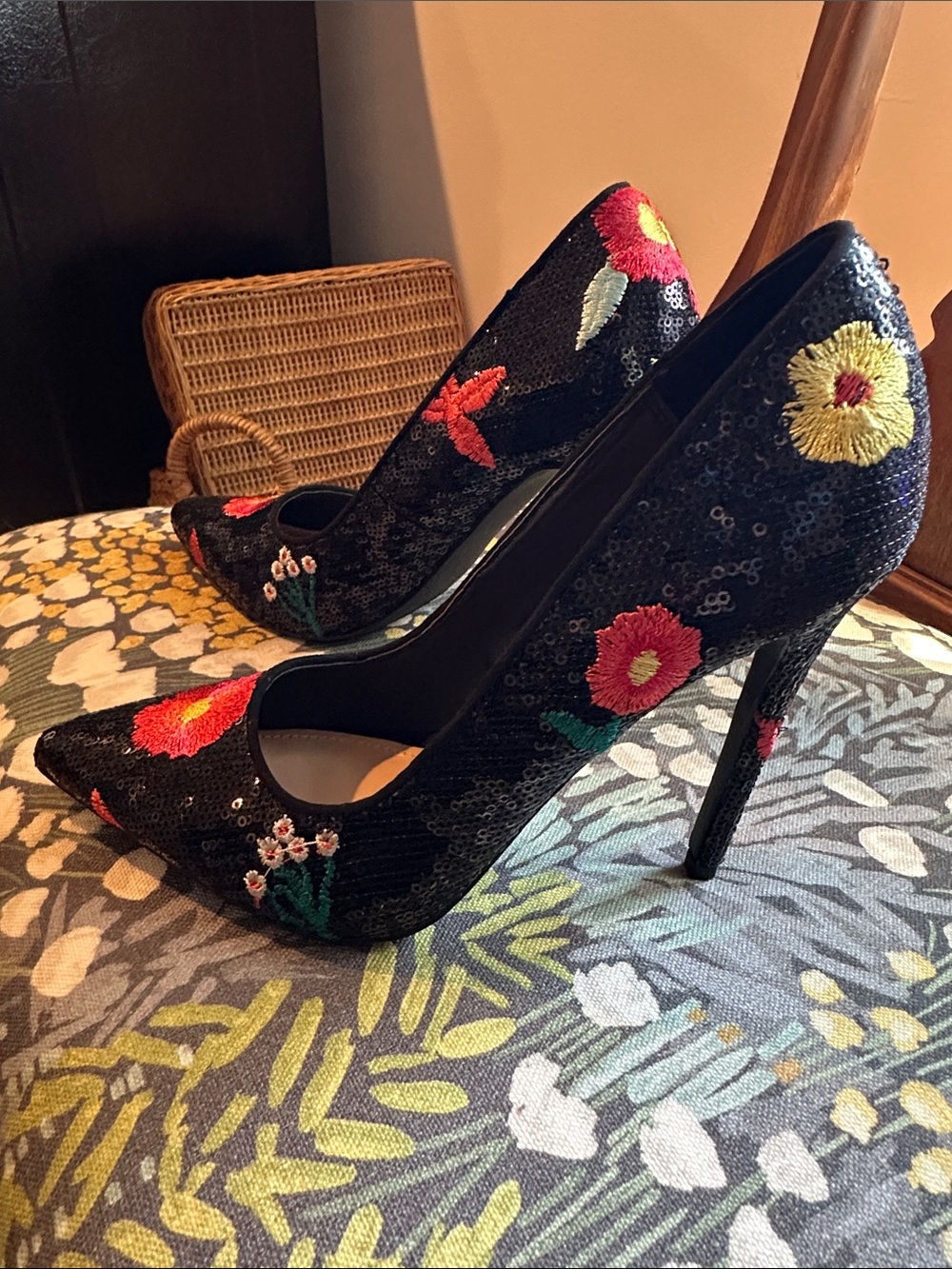 JustFab Black Sequin Pumps with Multicolor Floral Embroidery